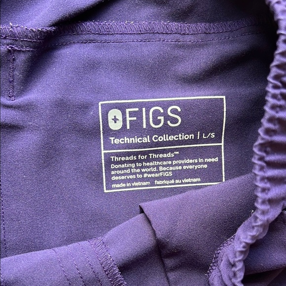Figs Purple Scrub Set - Picture 7 of 7